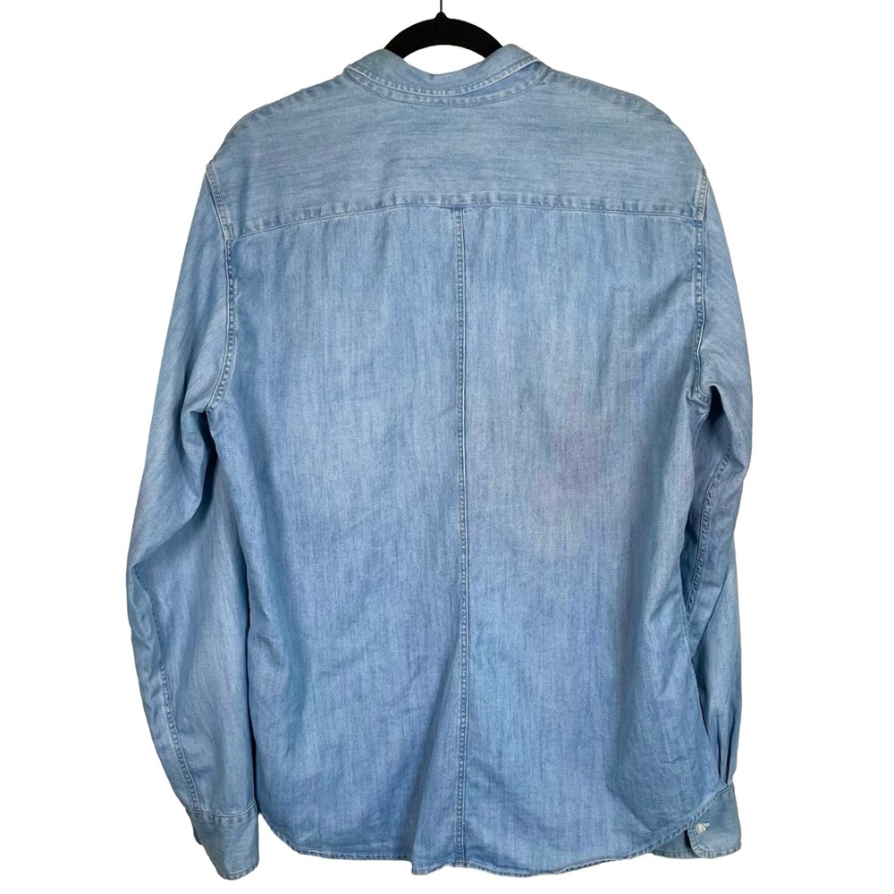 Frank & Eileen Gavin Blue Chambray Button Down Shirt Women’s Medium - Picture 2 of 6